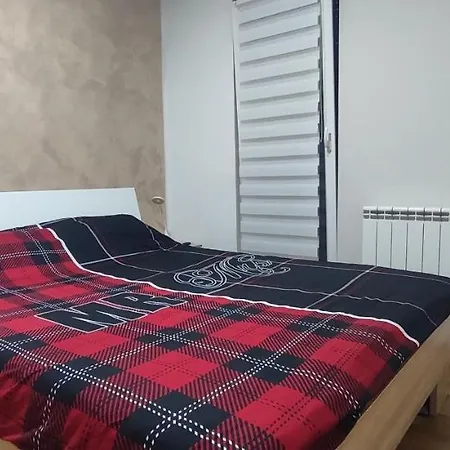 Lui * Belgrád
