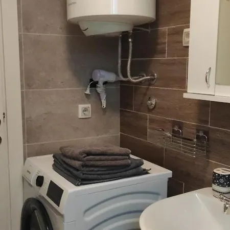 Apartman Lui *